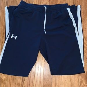 UA men’s athletic training pants